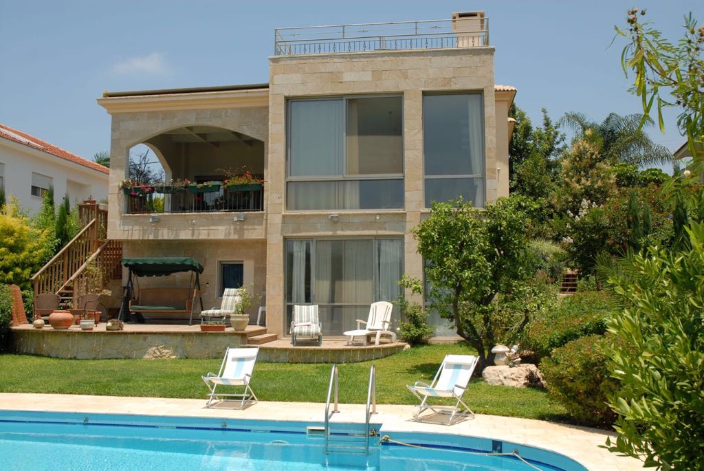 vacation homes in israel