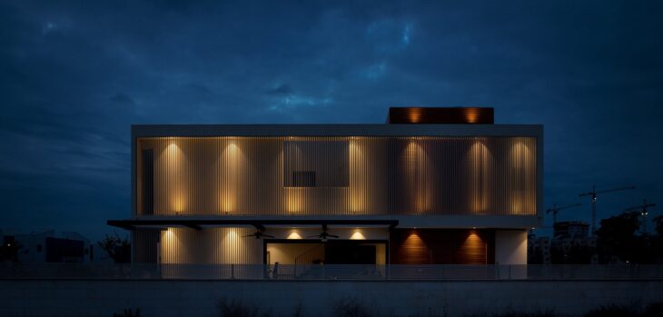 private home in carmei gat